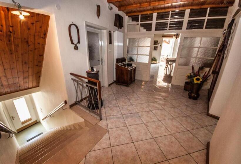 פנסיון Casa Alice