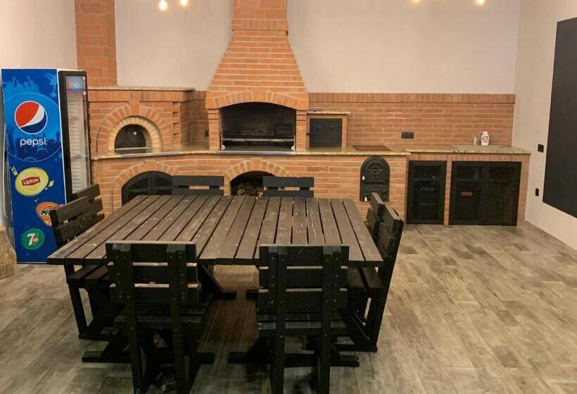 بنسيون Casa De La Munte