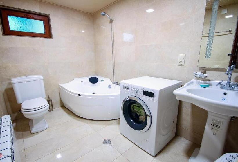 پانسیون Green Garden Guest House