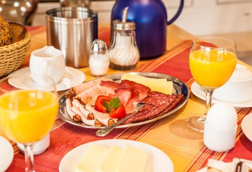 פנסיון Metzgerei Moselgasthof Andries