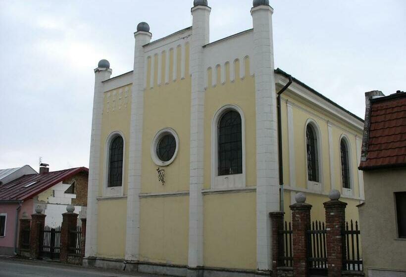 펜션 Penzion Chalupka