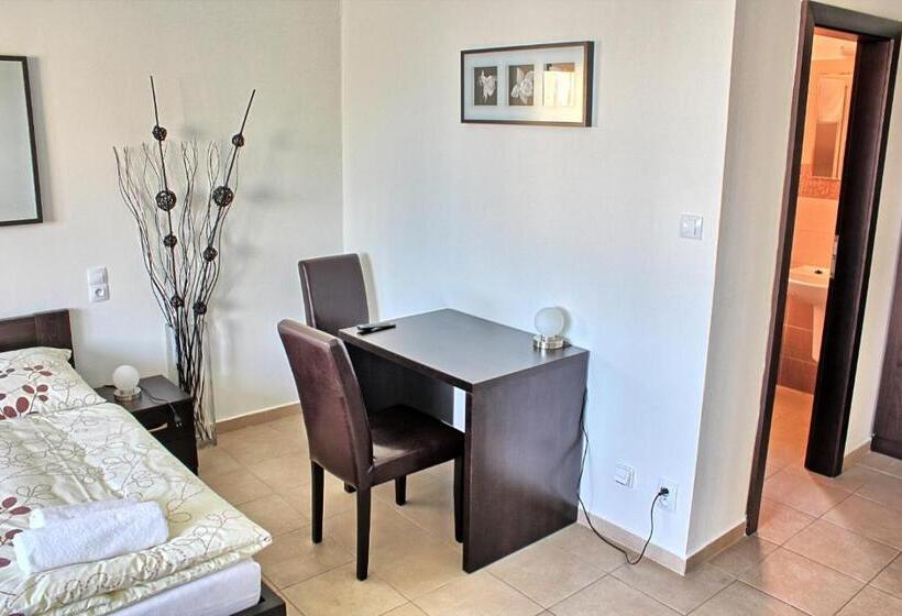 펜션 Penzion U Broucka