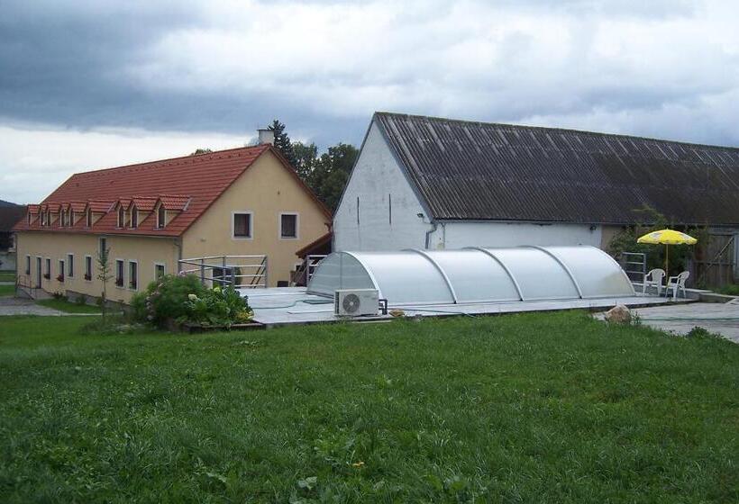 펜션 Penzion U Krumlova