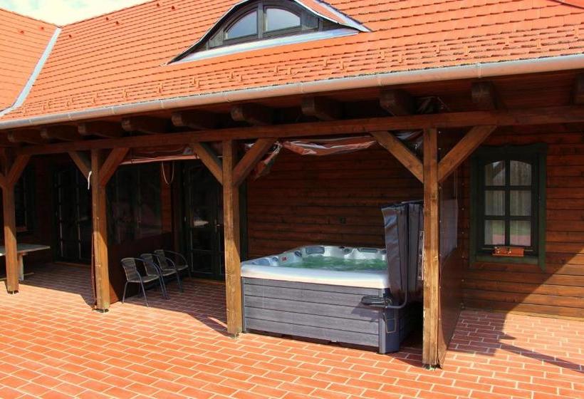 פנסיון Piszkeri Vendégház   Cece