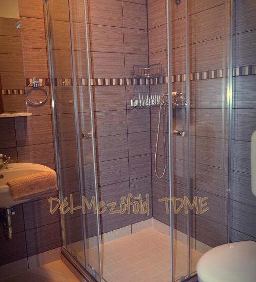 פנסיון Piszkeri Vendégház   Cece