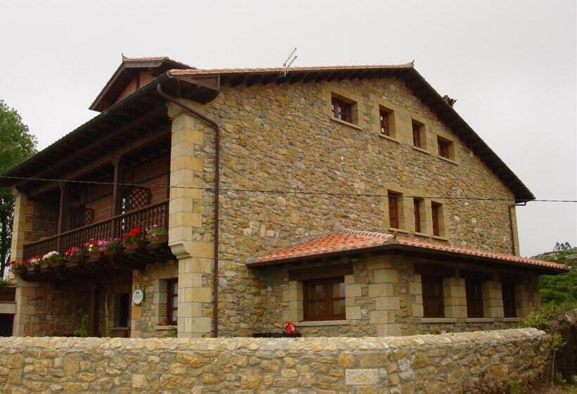 פנסיון Posada Rural Valoria