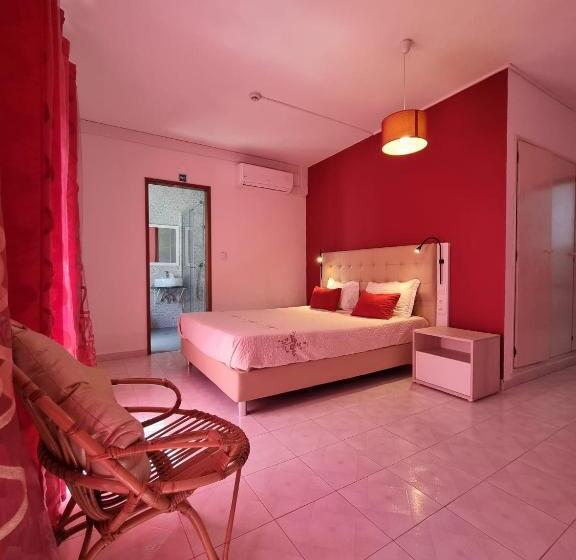 بنسيون Só Mar