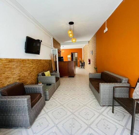 بنسيون Só Mar