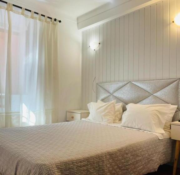 بنسيون Só Mar