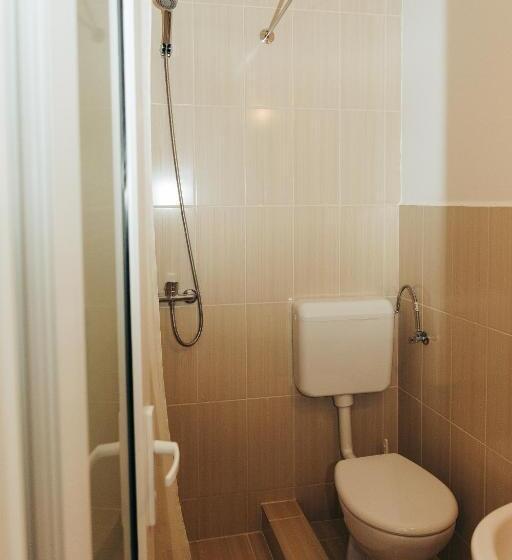 Пансион Vila Carmen Camere De închiriat 3 Stele