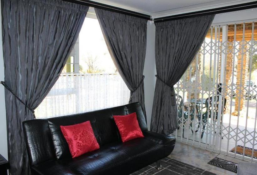 פנסיון Waterfront Guest House