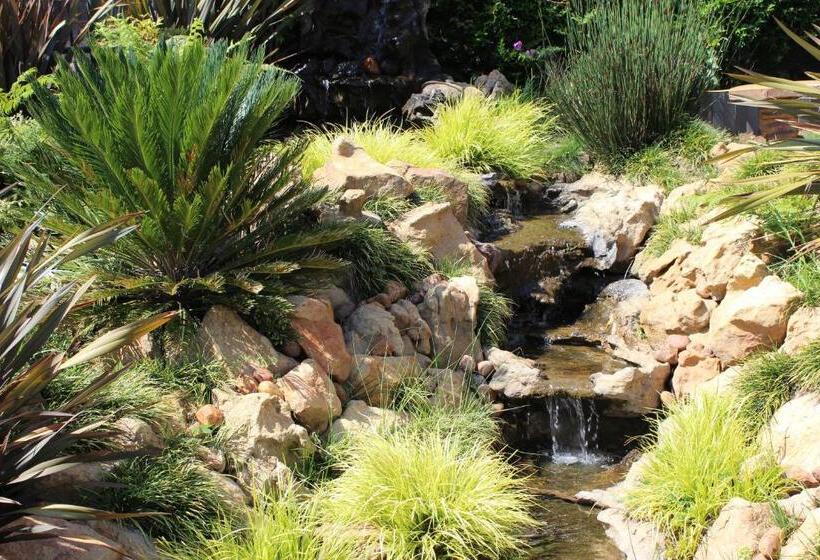 פנסיון Waterfront Guest House