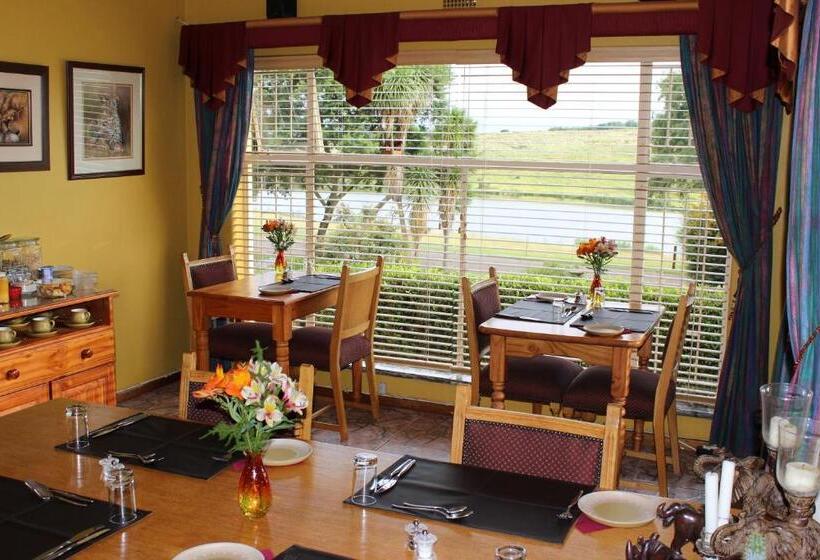 פנסיון Waterfront Guest House