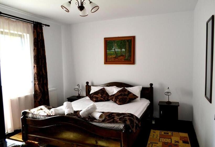 Pensiunea Vatra Bucovinei