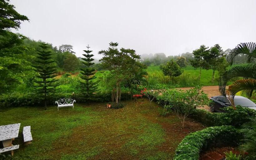 Курорт บ้านเอื้อมดาว เขาค้อ