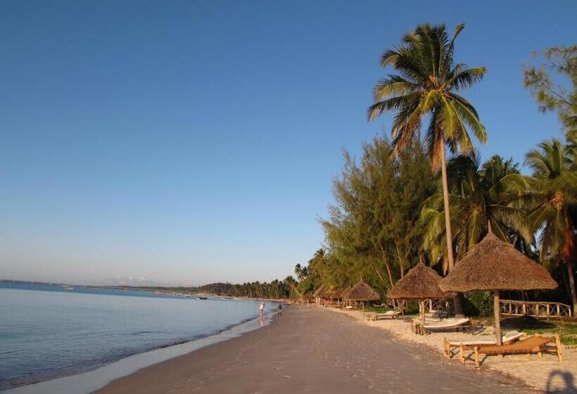 منتجع Butiama Marine Camp