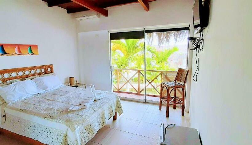 Курорт Palo Santo Beach Club