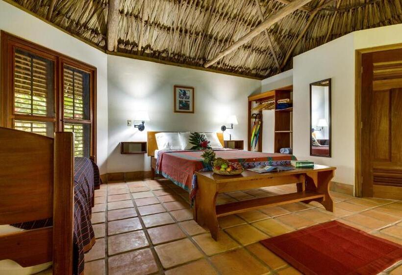 אתר נופש Tanager Rainforest Lodge