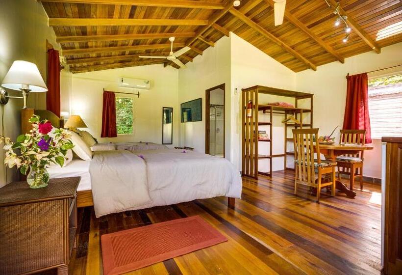 אתר נופש Tanager Rainforest Lodge