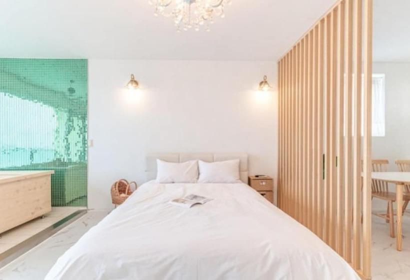 Goseong Nerja Sol Pension