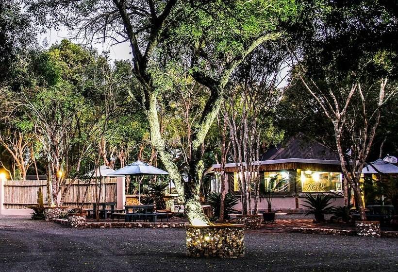 בית מלון כפרי Ezulwini Game Lodge