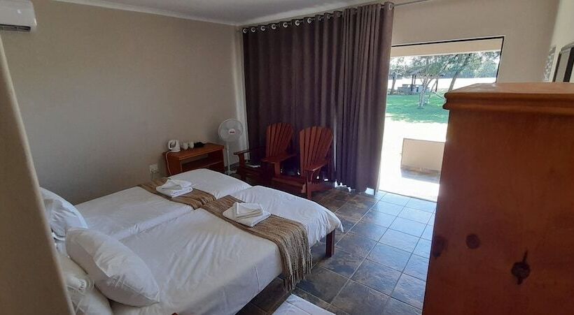 בית מלון כפרי Ezulwini Game Lodge