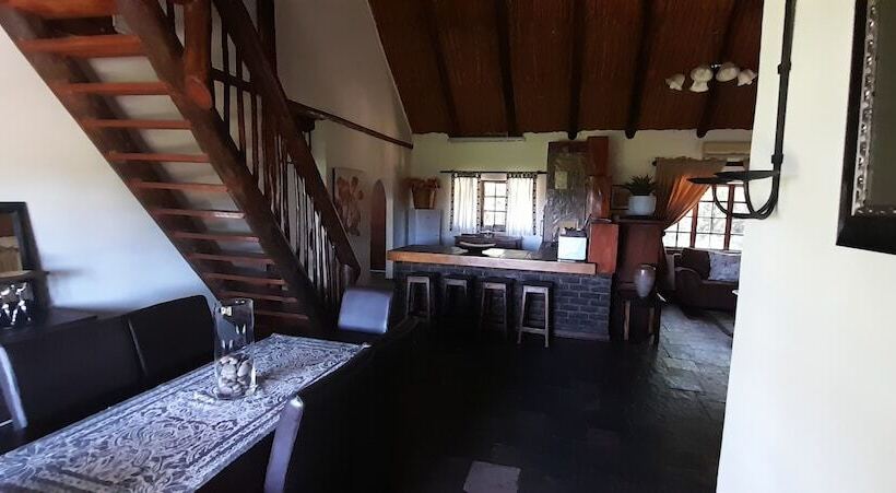 בית מלון כפרי Ezulwini Game Lodge