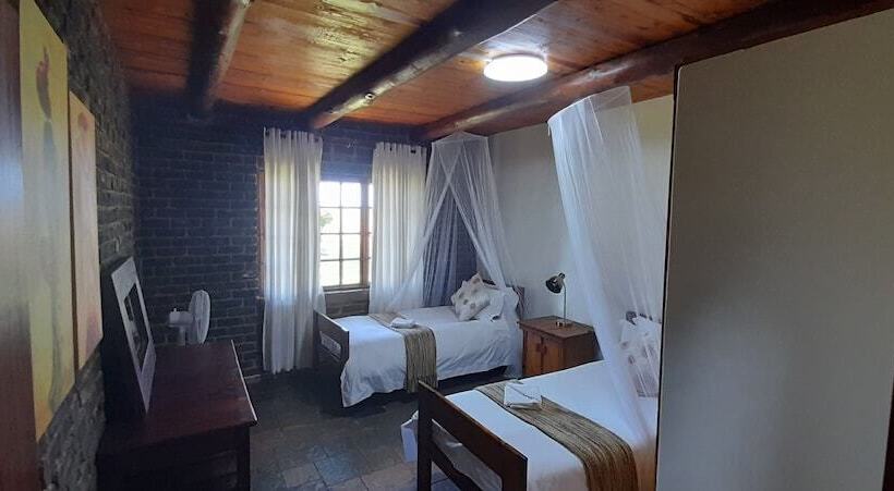 בית מלון כפרי Ezulwini Game Lodge