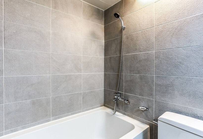 בית מלון כפרי Guri Africa