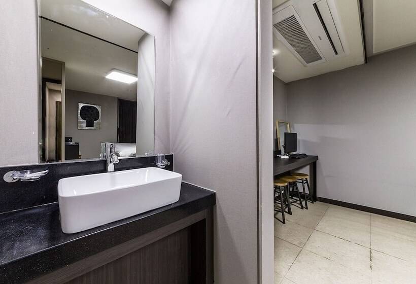 בית מלון כפרי Guri Africa