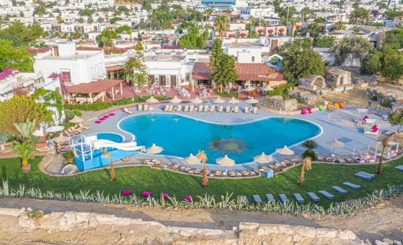 فندق Museum Resort Spa