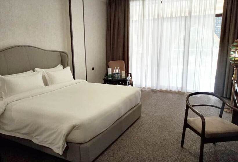 هتل Jannat Resort Osh