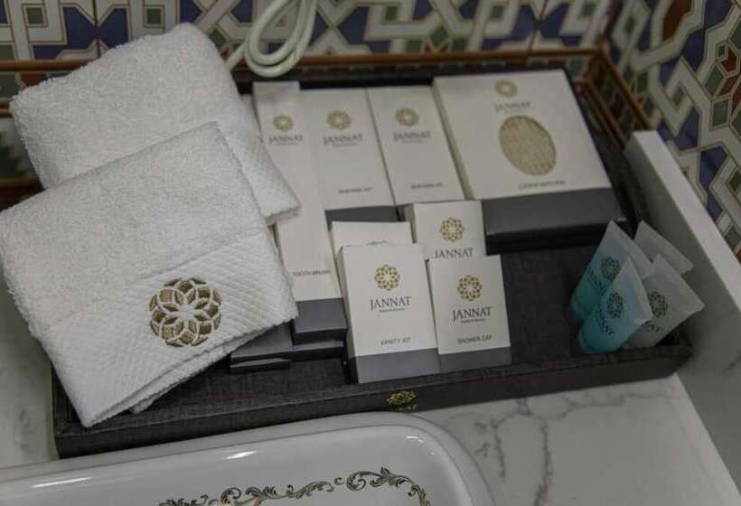 هتل Jannat Resort Osh