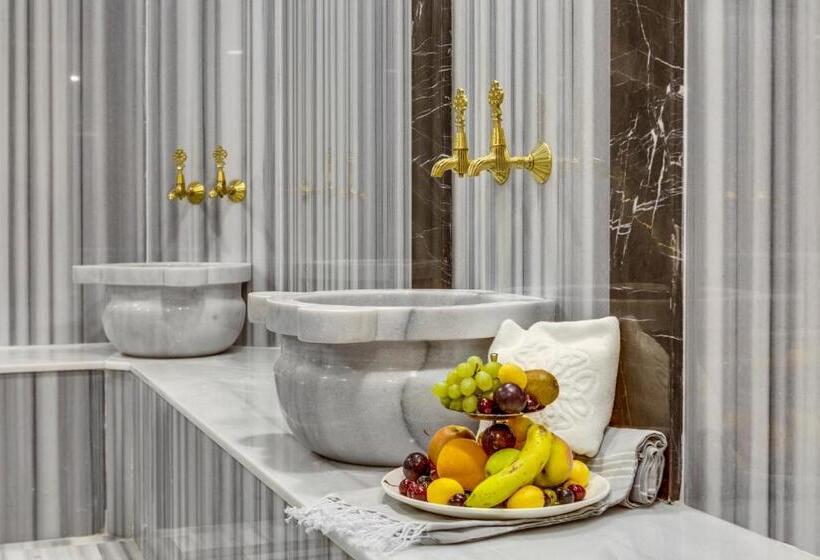 Signature Blue Resort Kuşadası