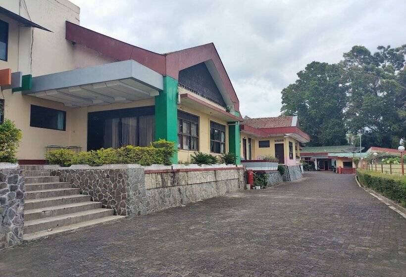 בית מלון כפרי Wina Wisata