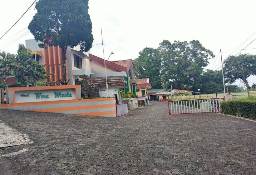 בית מלון כפרי Wina Wisata