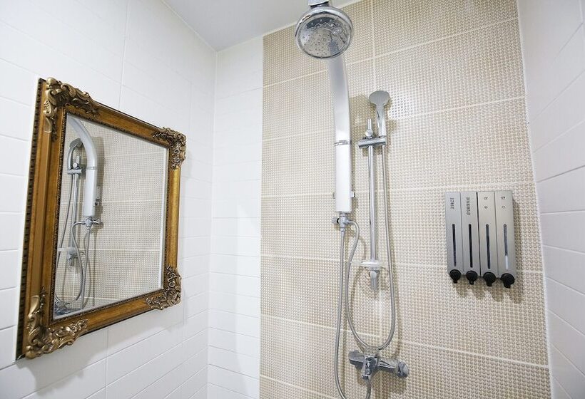 Jincheon Sun & Moon Motel