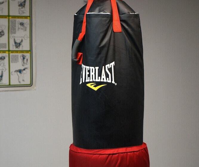 Jolly Roger Inn & Resort