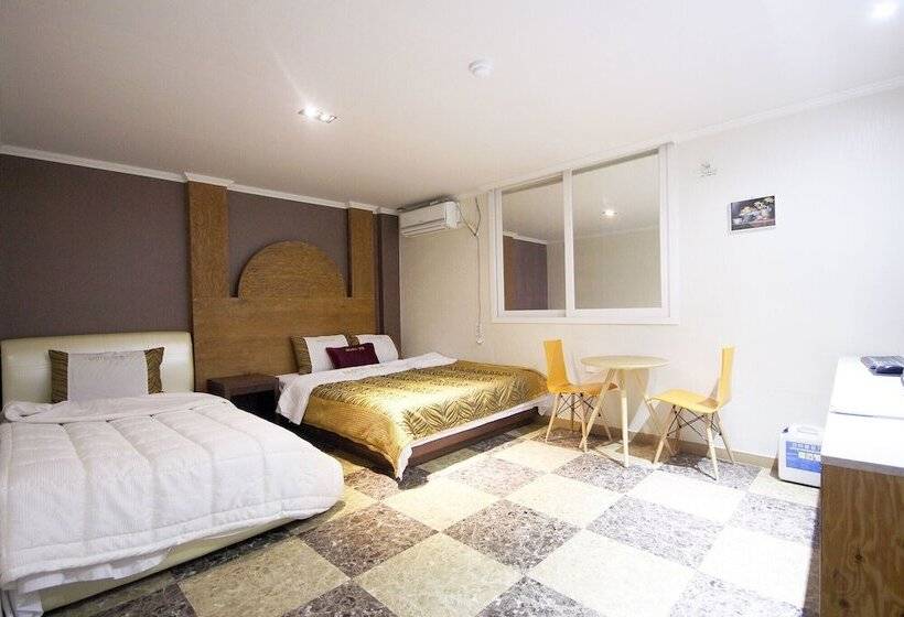 فندق على الطريق Busan Gupo Cats