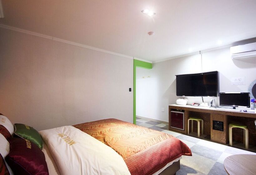 فندق على الطريق Busan Gupo Cats