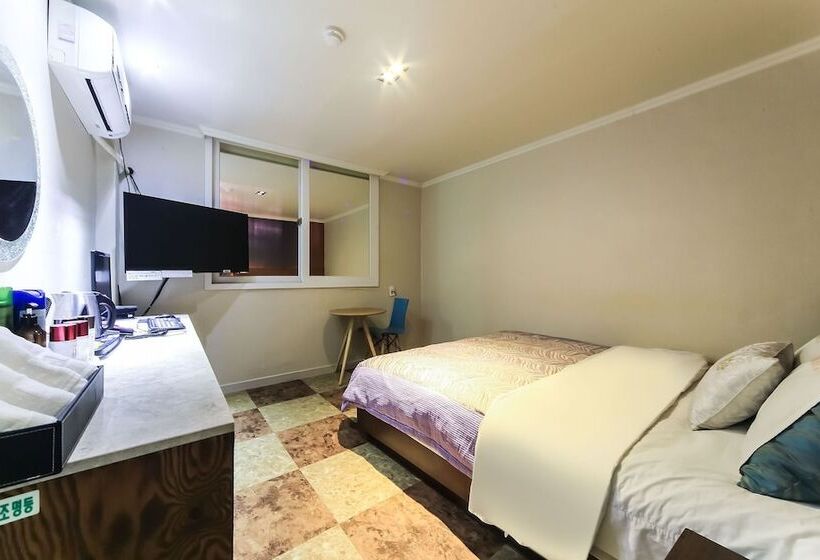 فندق على الطريق Busan Gupo Cats