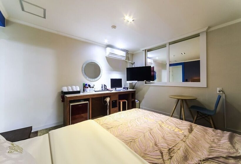 فندق على الطريق Busan Gupo Cats