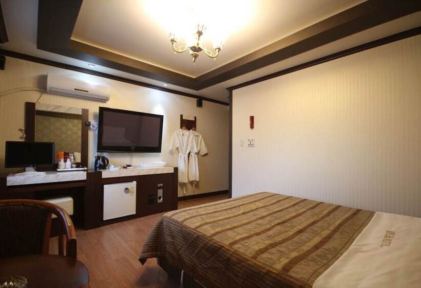 Motel Gunsan Mulbitgoeul