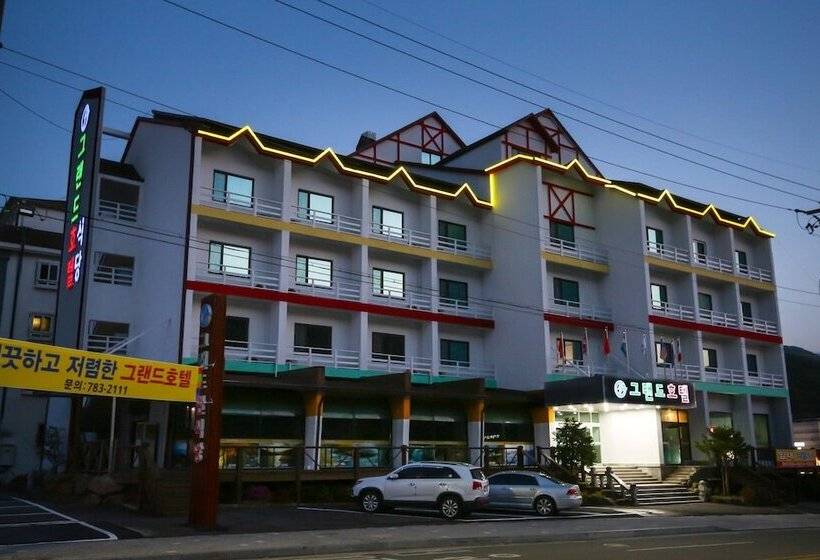 מוטל Gurye Grand