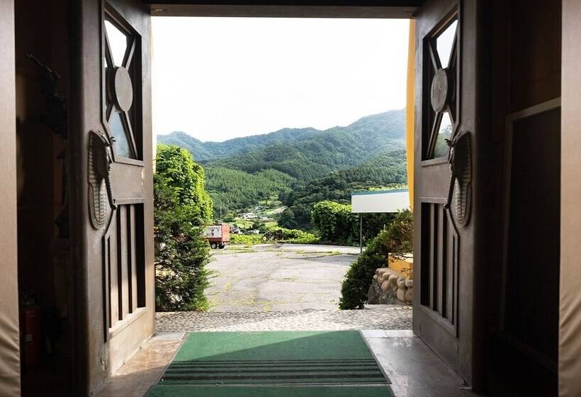 مُتل Pocheon  Kingdom