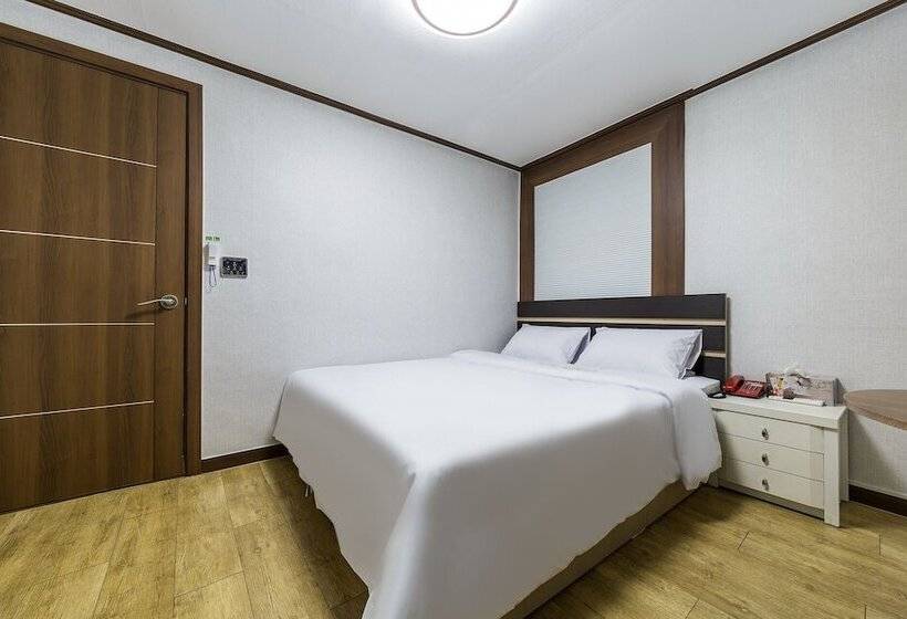 مُتل Pocheon Las Vegas