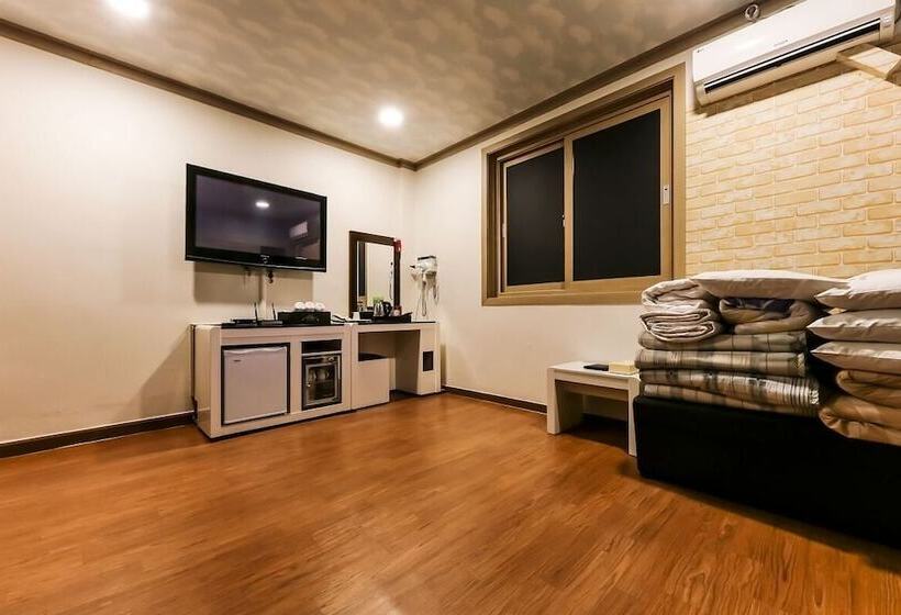 汽车旅馆  Seocheon Taxi