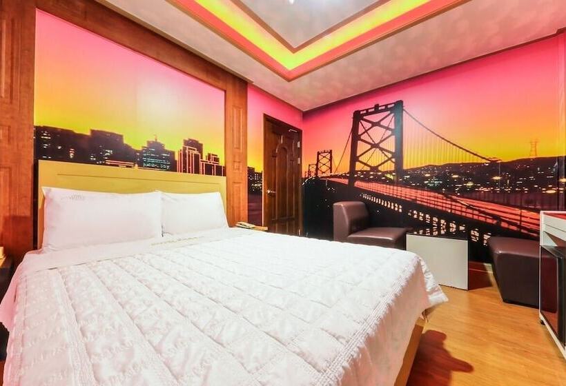 汽车旅馆  Seocheon Taxi