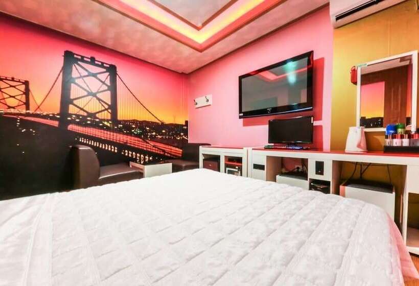 汽车旅馆  Seocheon Taxi