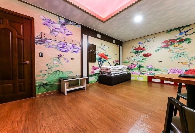 汽车旅馆  Seocheon Taxi